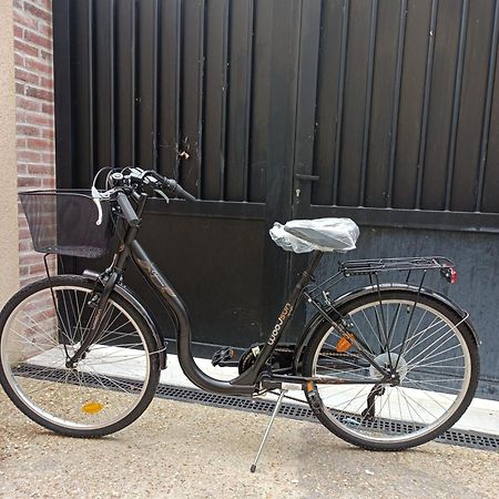 Tres Beau Studio Climatisation, Trois Etoiles, Parking A Velo, Velos En Option, Parking Prive Jardin Montargis Exteriör bild